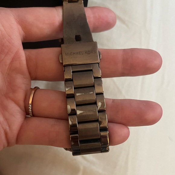 Michael Kors Bronze Watch - Picture 3 of 3